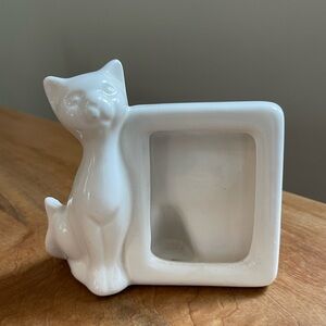 Vintage 4” White Porcelain Cat Figurine Photo Frame Epsom Taiwan Cute Gift